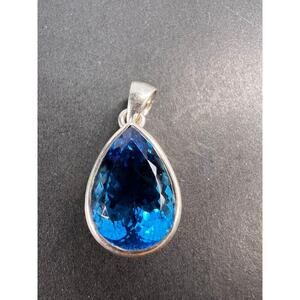 NEW Blue topaz sterling silver teardrop pendant 8.17 grams